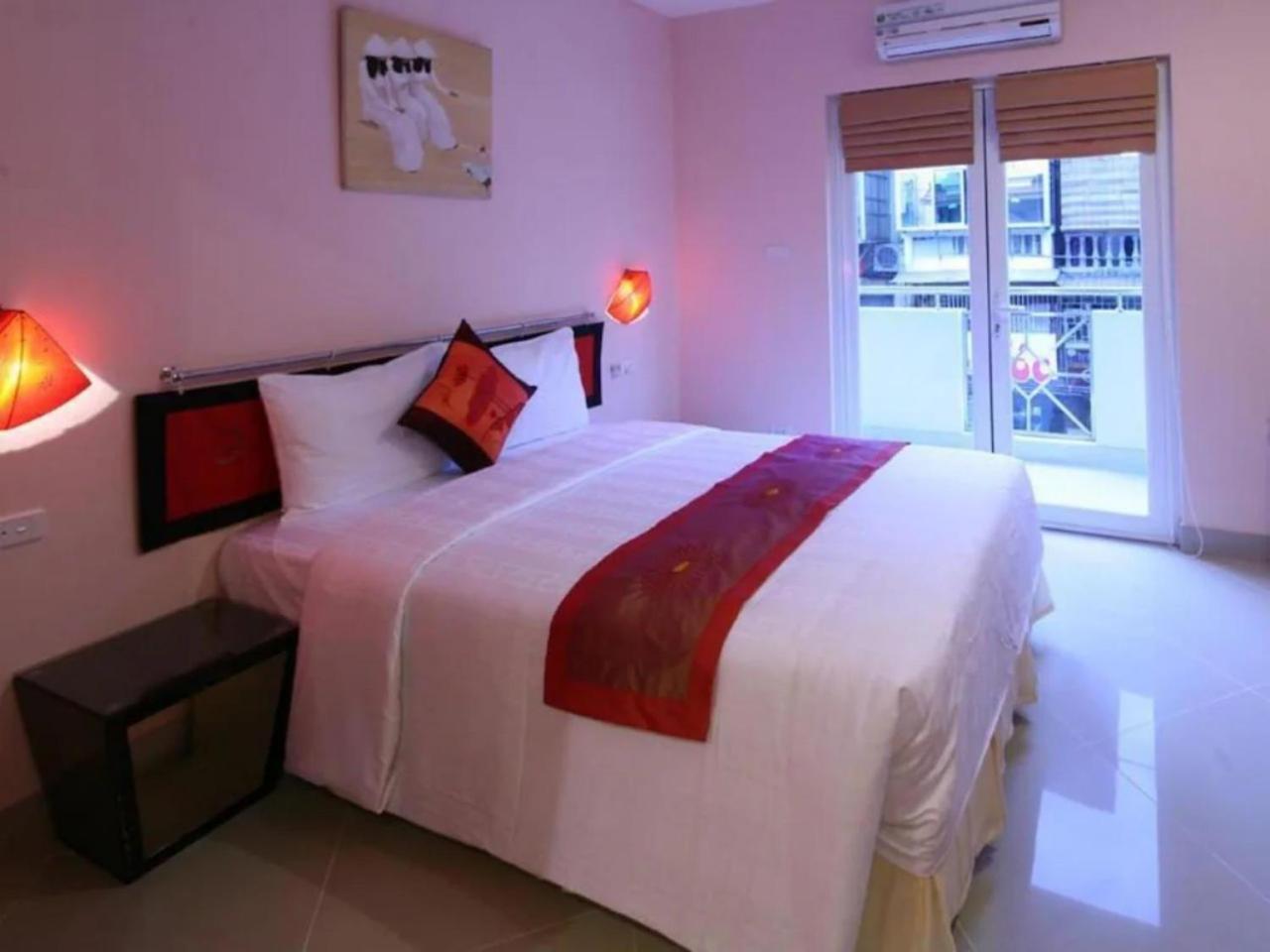 Rising Dragon Hotel Hanoi Room photo